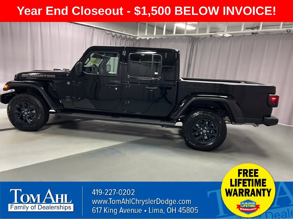 New 2026 Jeep Gladiator Sport AWD/4WD image 4