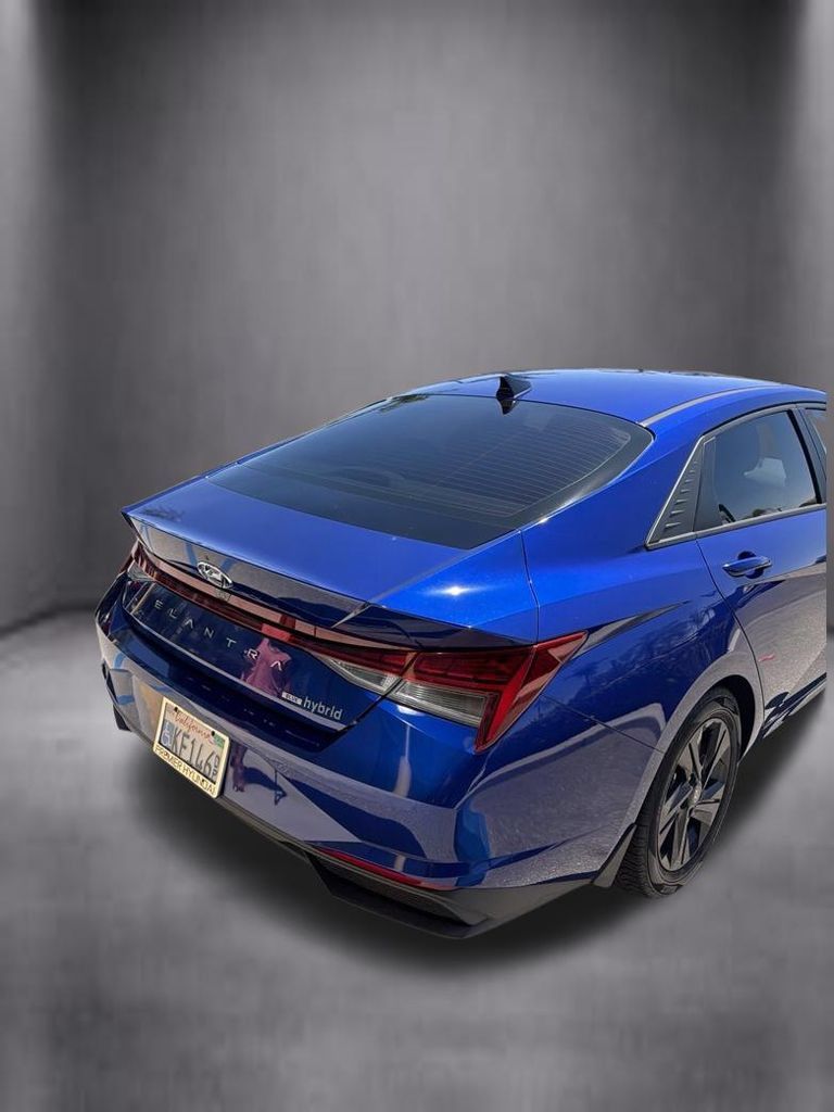 Certified 2023 Hyundai Elantra Blue FWD image 15