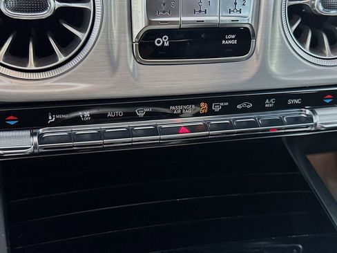 Used 2025 Mercedes-Benz G 550 image 18