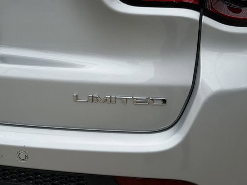 Used 2026 Jeep Compass Limited AWD/4WD image 5