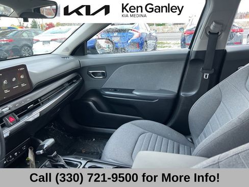 Certified 2025 Kia K4 EX image 42