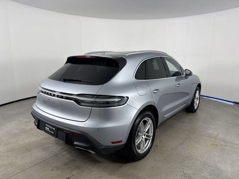 Certified 2026 Porsche Macan AWD/4WD image 7