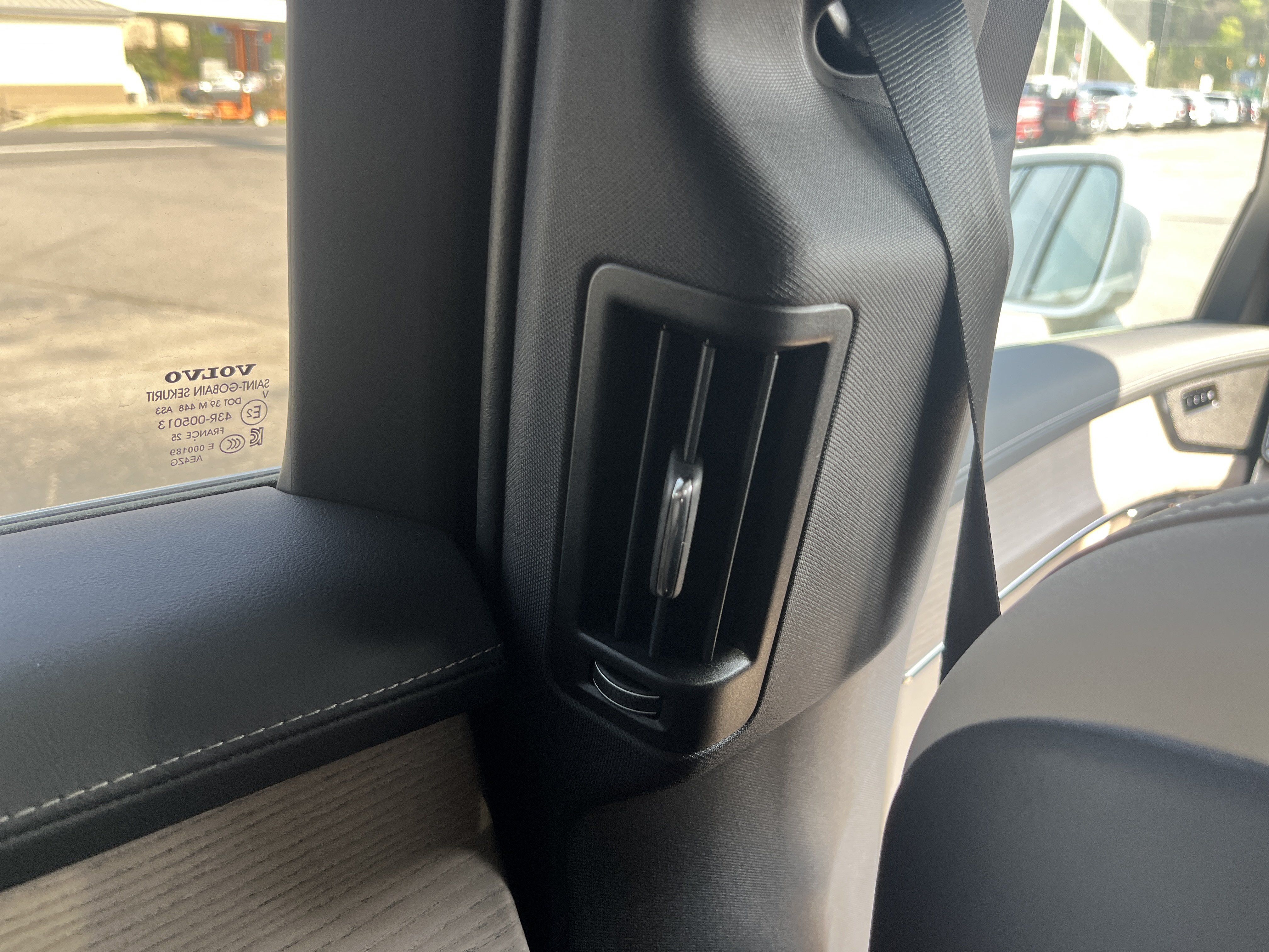 New 2026 Volvo XC90 T8 Core w/ Protection Package Premier AWD/4WD image 15