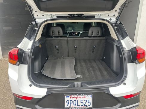 Used 2025 Buick Encore GX Preferred image 31