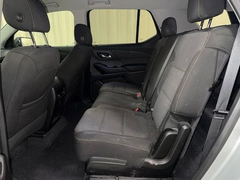 Used 2019 Chevrolet Traverse LS w/ LPO, Blackout Package AWD/4WD image 17