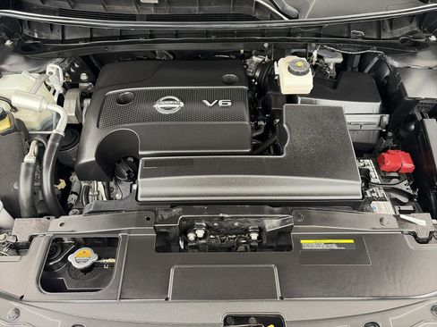 Used 2024 Nissan Murano SL AWD/4WD image 11