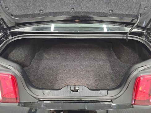 Used 2012 Ford Mustang Shelby GT500 w/ SVT Performance Pkg image 19