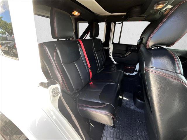 Used 2018 Jeep Wrangler Unlimited Rubicon AWD/4WD image 25