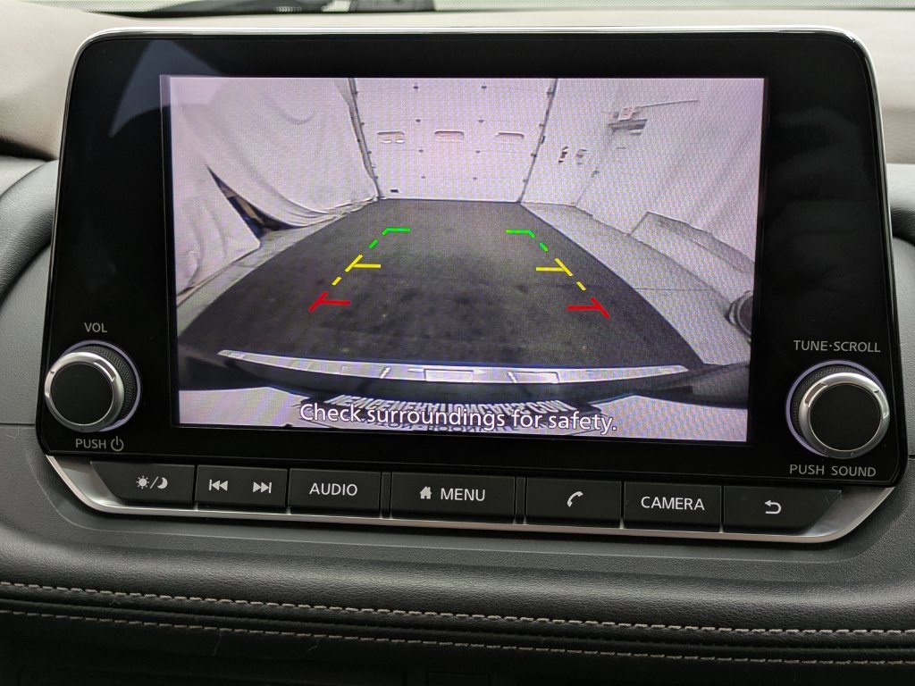 Used 2023 Nissan Rogue S AWD/4WD image 9
