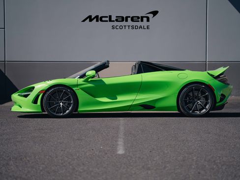 Used 2025 McLaren 750S Spider image 5