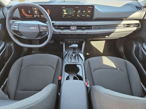 New 2026 Kia K4 FWD image 23