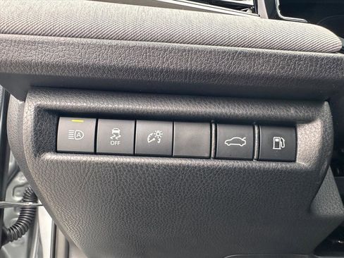 Used 2026 Toyota Camry LE image 18