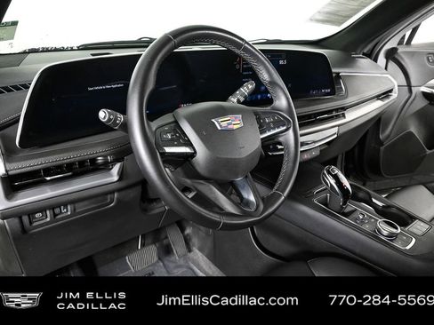 Certified 2025 Cadillac XT4 Premium Luxury image 4