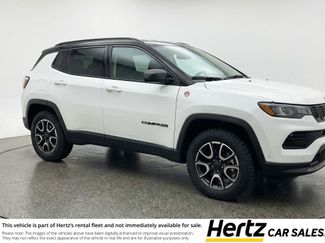 Used 2025 Jeep Compass Trailhawk AWD/4WD video 1