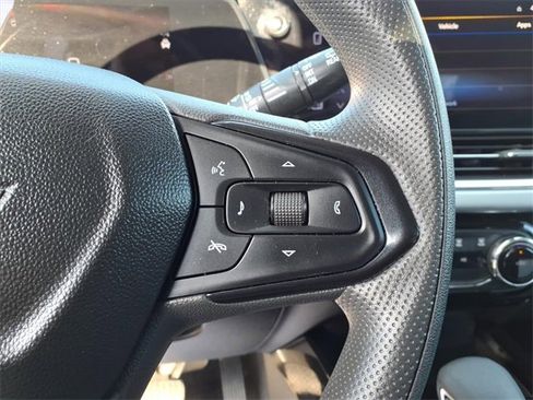 Used 2024 Chevrolet Trax LT image 15