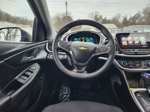 Used 2017 Chevrolet Volt LT w/ Comfort Package image 28