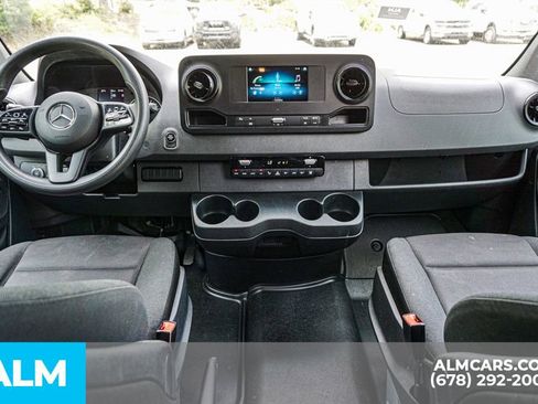 Used 2024 Mercedes-Benz Sprinter 2500 image 31