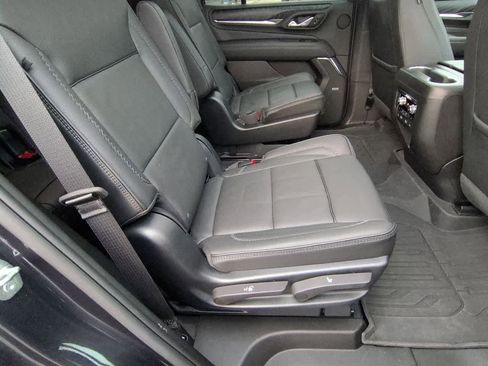 Used 2023 GMC Yukon Denali w/ Denali Reserve Package image 21