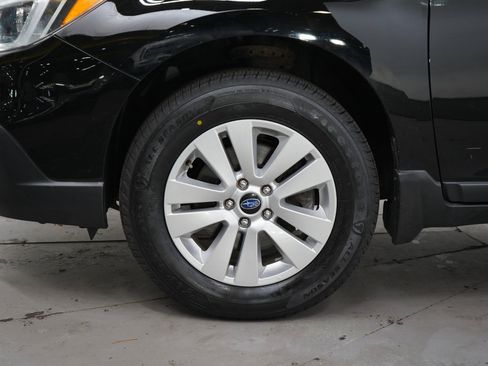 Used 2016 Subaru Outback 2.5i Premium AWD/4WD image 31
