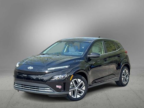 Used 2023 Hyundai Kona SE FWD image 1