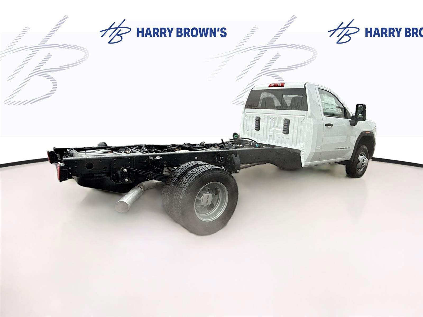 New 2026 GMC Sierra 3500 Pro w/ Convenience Package AWD/4WD image 25