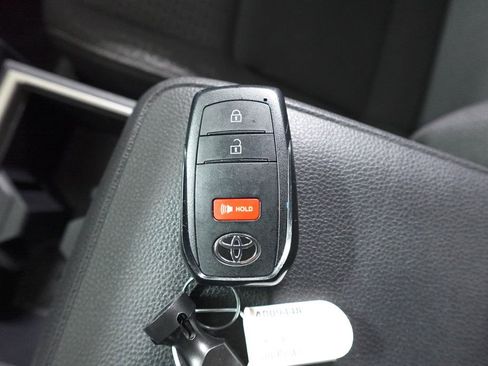 Used 2025 Toyota 4Runner SR5 image 30