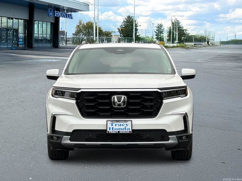 New 2025 Honda Pilot Elite image 9