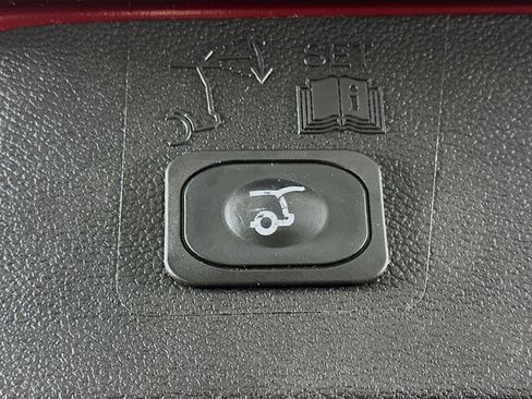 Used 2019 Ford Escape SEL FWD image 28