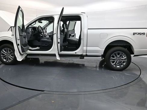 New 2025 Ford F150 Lariat w/ Equipment Group 502A High image 37