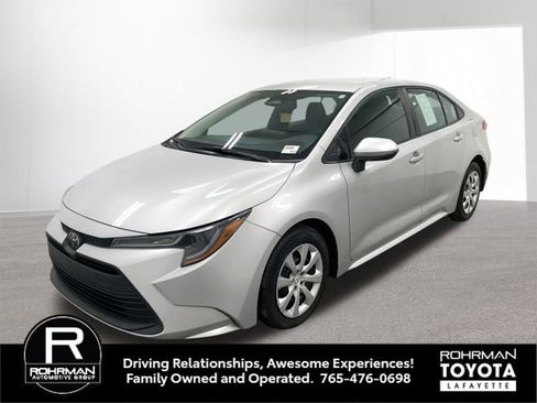 Used 2023 Toyota Corolla LE image 1