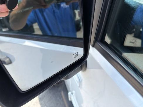 Used 2014 Jeep Wrangler Unlimited Rubicon w/ Connectivity Group AWD/4WD image 11