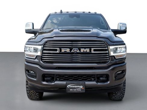 Used 2023 RAM 3500 Laramie AWD/4WD image 3