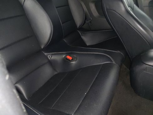 Used 2017 Ford Mustang Premium image 19