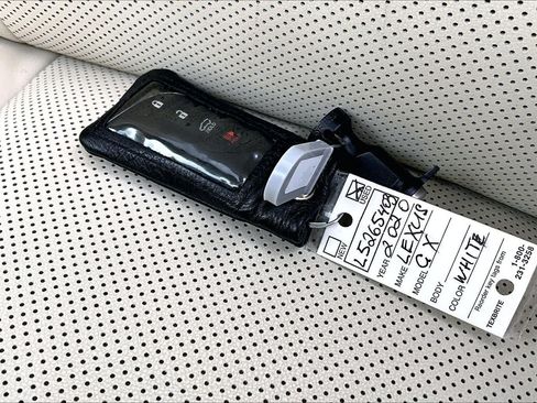 Used 2020 Lexus GX 460 Premium w/ Premium Package AWD/4WD image 15