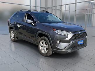 Used 2021 Toyota RAV4 XLE AWD/4WD video 1