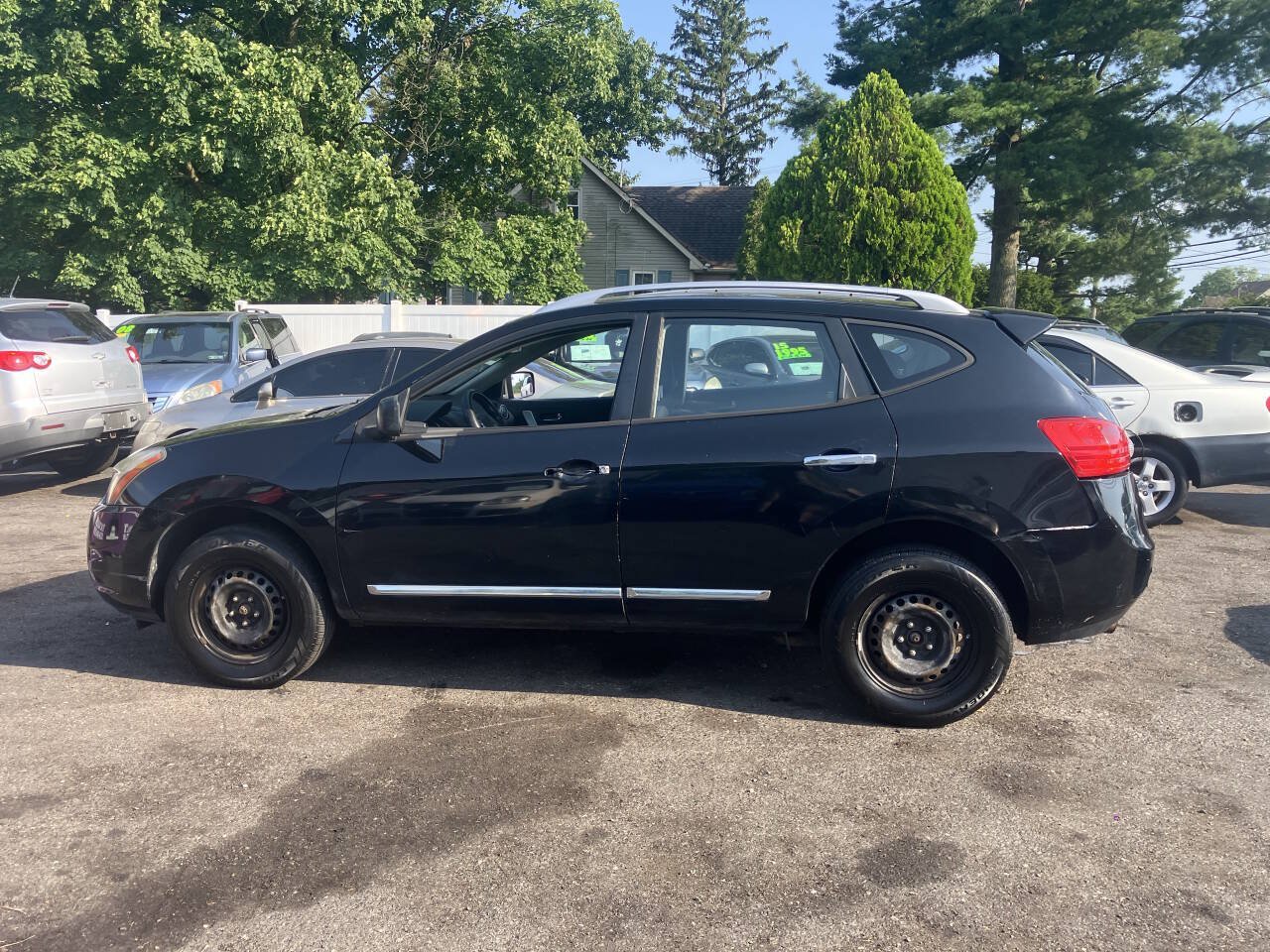 Used 2015 Nissan Rogue S w/ Convenience Package AWD/4WD image 10