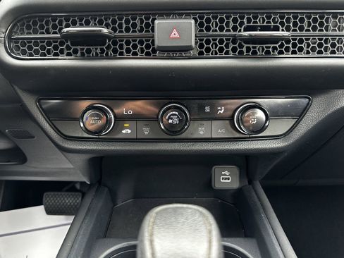 Used 2023 Honda HR-V LX image 16