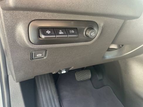 Used 2023 GMC Terrain Denali AWD/4WD image 28