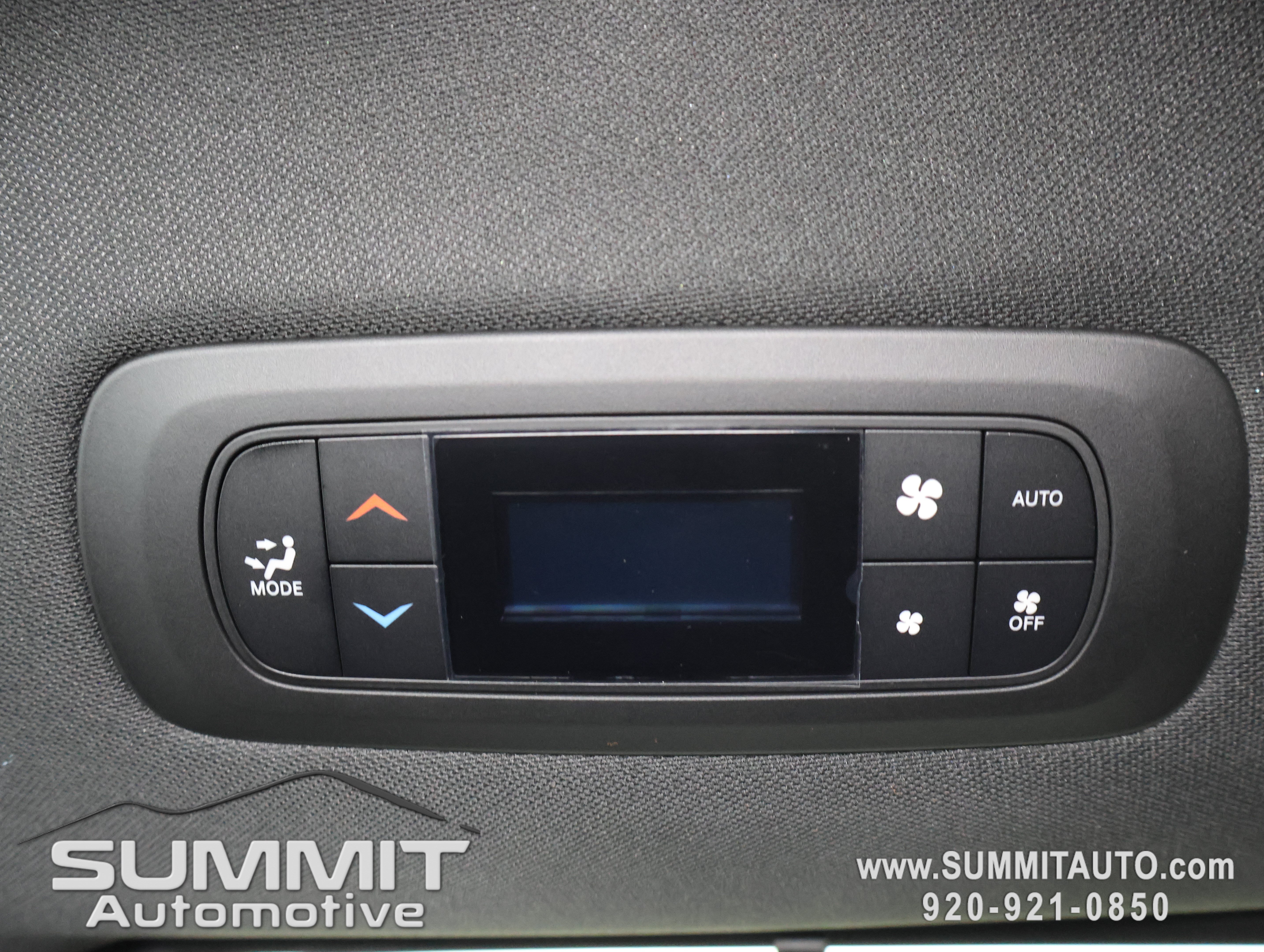New 2027 Chrysler Pacifica Select AWD/4WD image 43