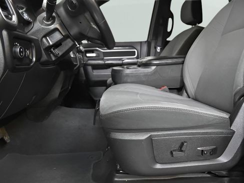 Used 2024 RAM 2500 Big Horn image 13