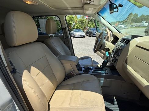 Used 2012 Ford Escape XLT image 4