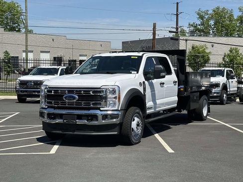 New 2026 Ford F550 4x4 Crew Cab image 6