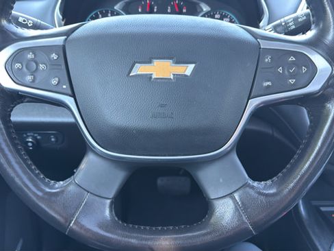 Used 2021 Chevrolet Traverse Premier AWD/4WD image 24