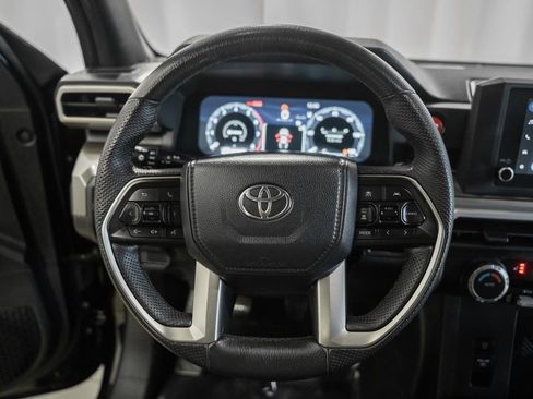 Used 2024 Toyota Tacoma TRD Off-Road AWD/4WD image 33