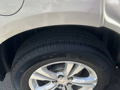 Used 2013 Chevrolet Equinox LS FWD image 12