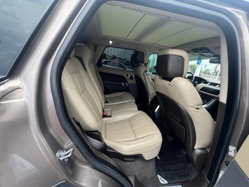 Used 2018 Land Rover Range Rover Sport HSE AWD/4WD image 9