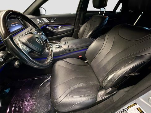 Used 2017 Mercedes-Benz S 550 Sedan image 11