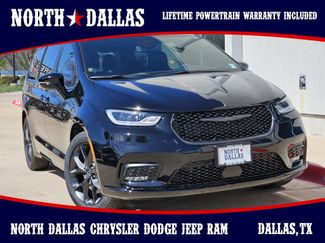 New 2026 Chrysler Pacifica Select w/ S Appearance Package FWD video 1