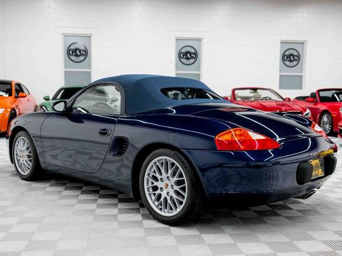 Used 2001 Porsche Boxster RWD image 18
