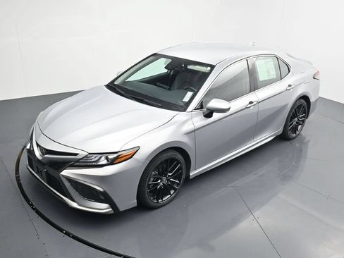 Used 2024 Toyota Camry XSE FWD image 26